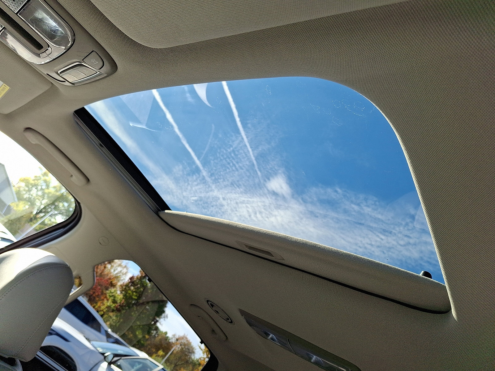 Certified 2022 Kia Telluride EX w/ EX Premium Package image 16