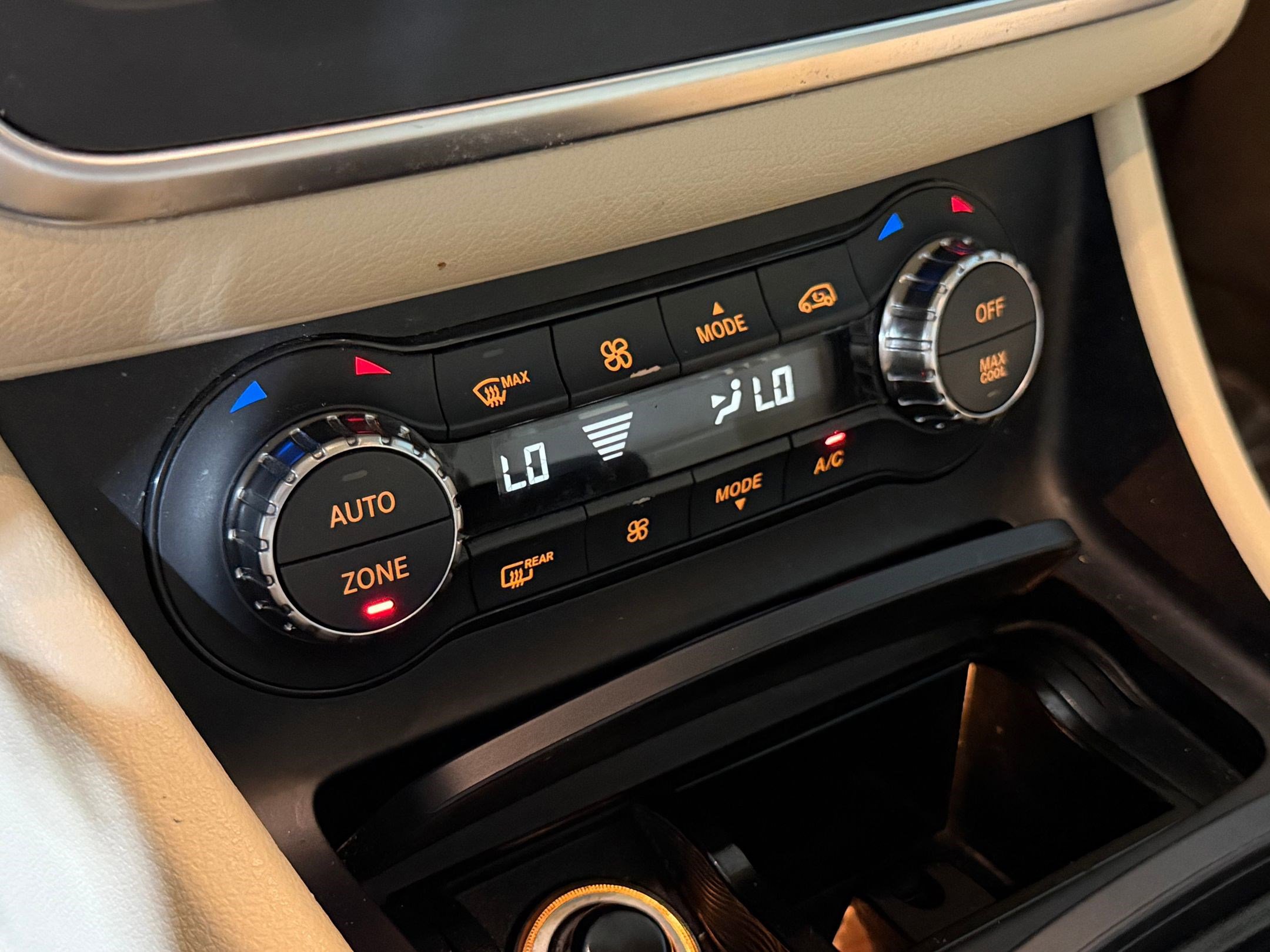 Used 2015 Mercedes-Benz GLA 250 image 28
