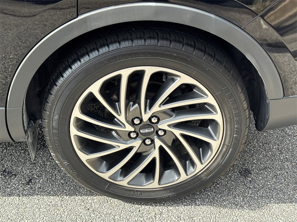 Used 2019 Lincoln Nautilus Reserve image 19