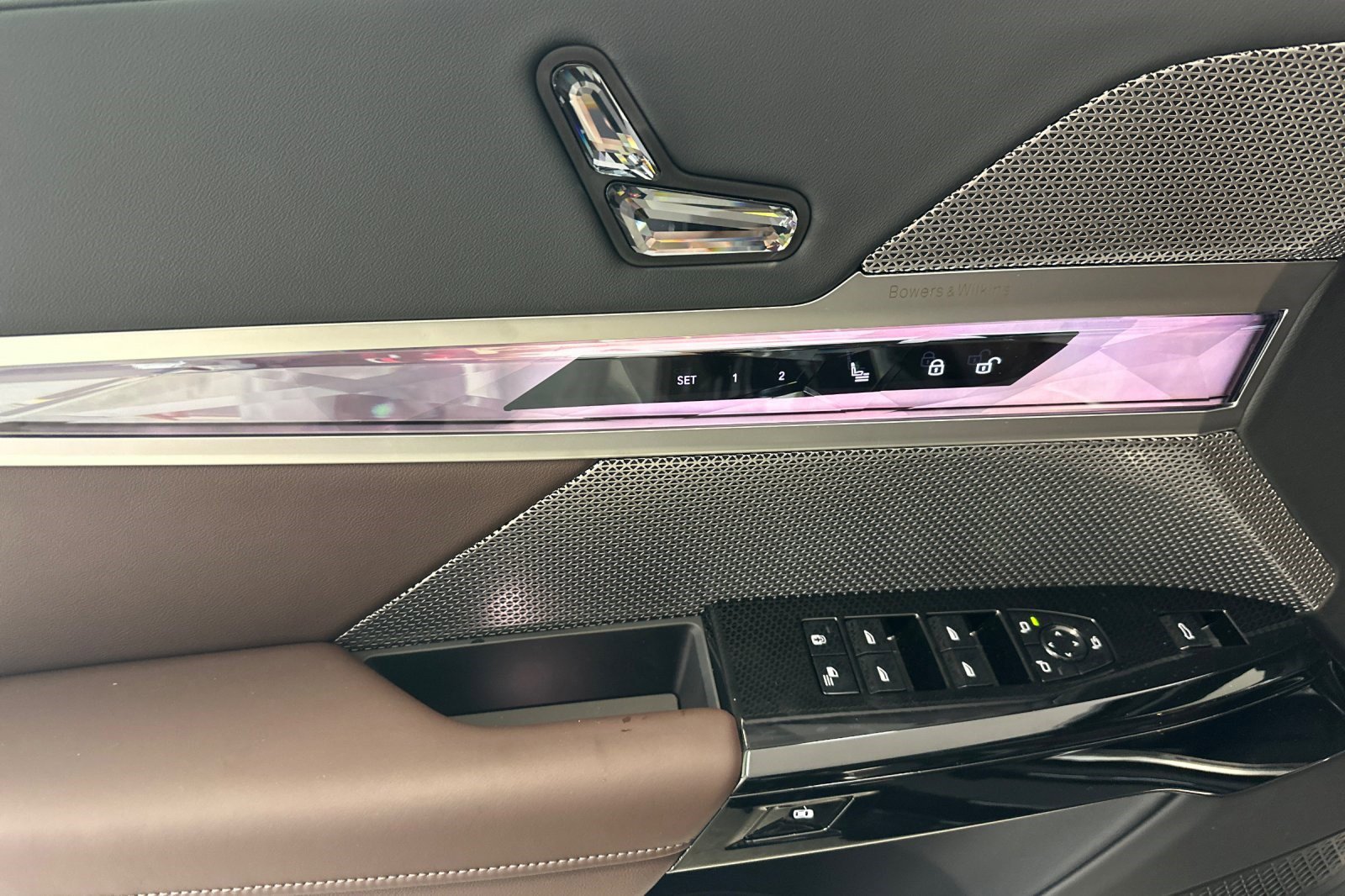 New 2026 BMW i7 M70 w/ Premium Package image 13