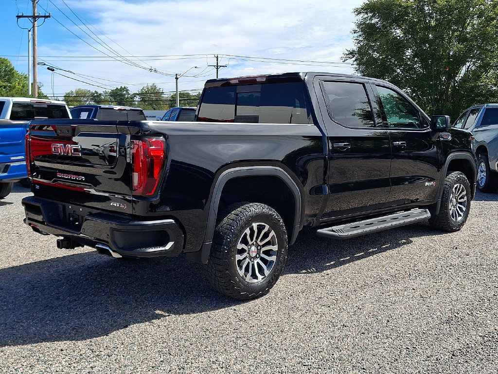 Certified 2023 GMC Sierra 1500 AT4 w/ AT4 Premium Package AWD/4WD image 9