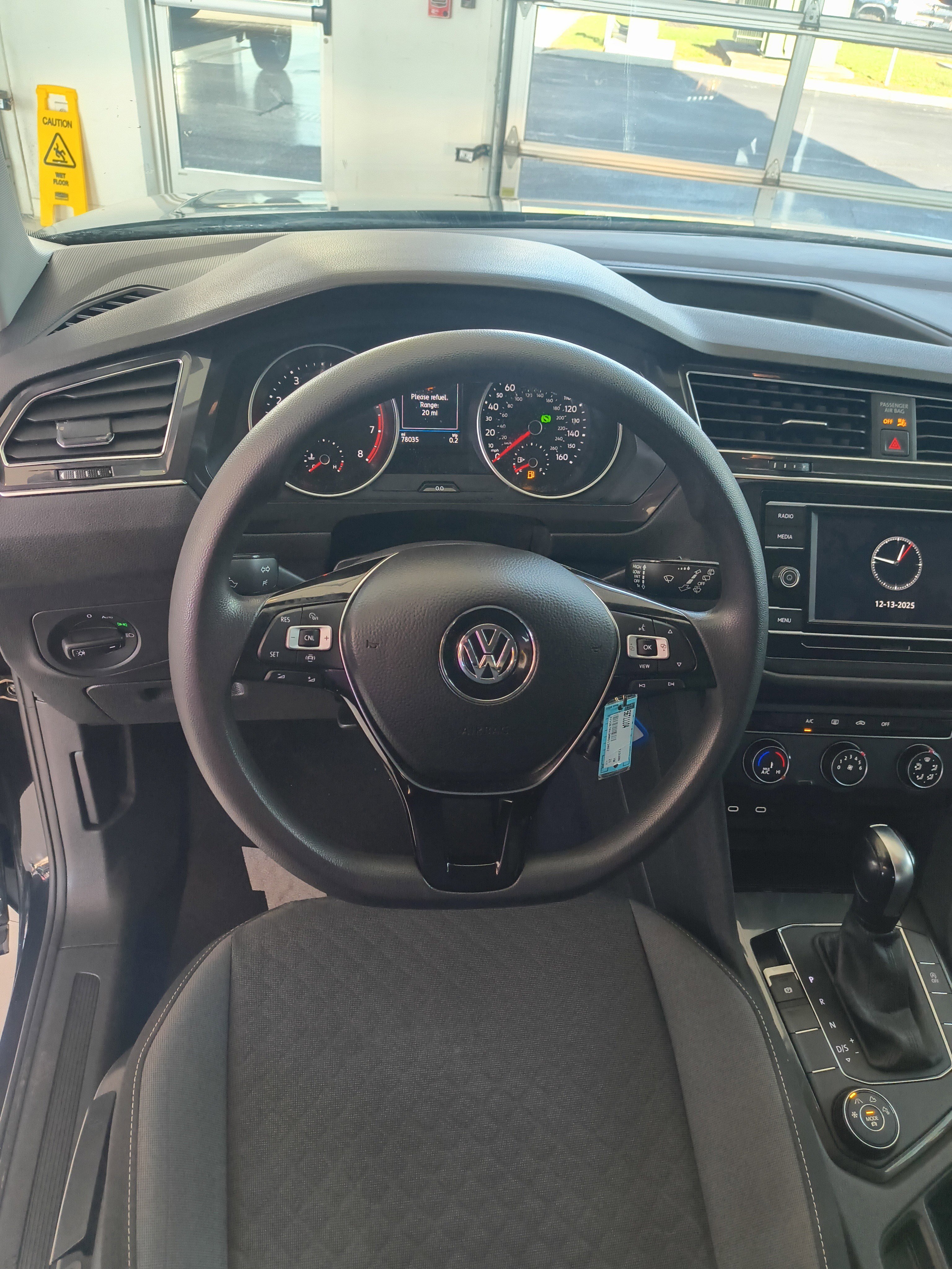 Used 2021 Volkswagen Tiguan S image 14