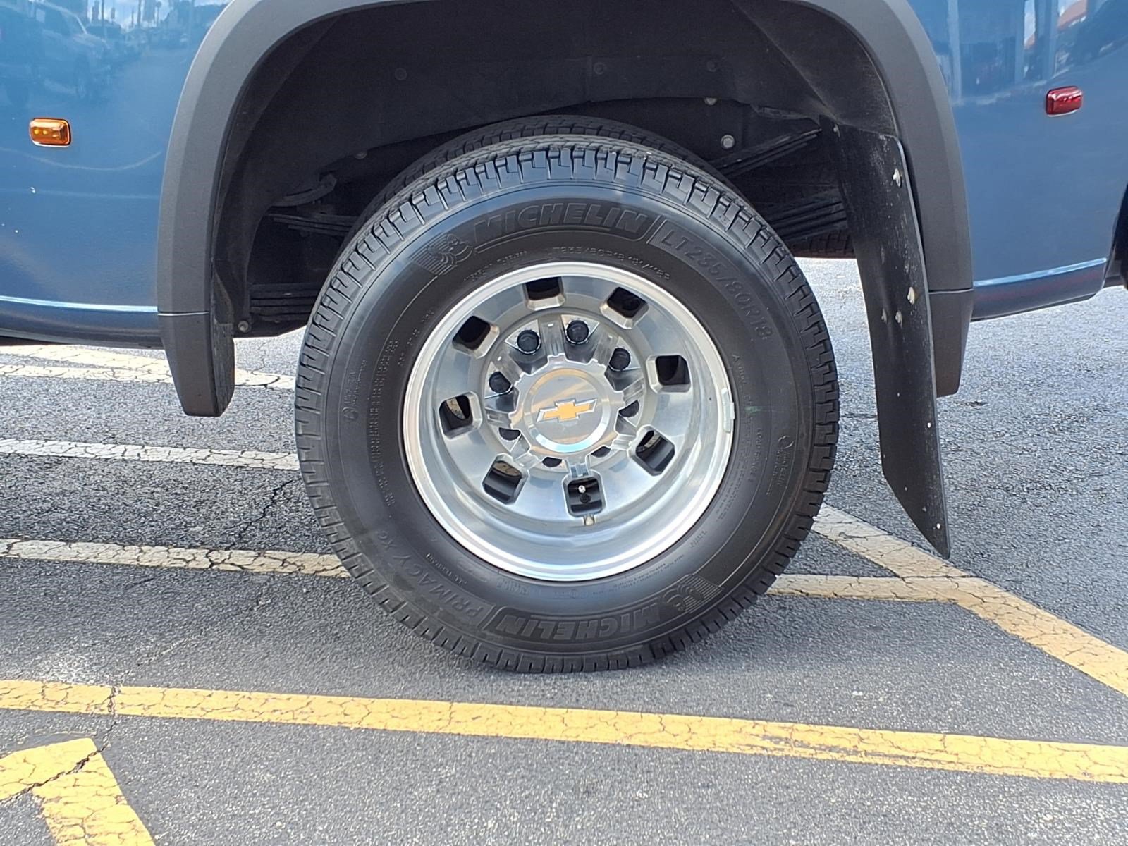Used 2024 Chevrolet Silverado 3500 High Country w/ High Country Premium Package AWD/4WD image 10