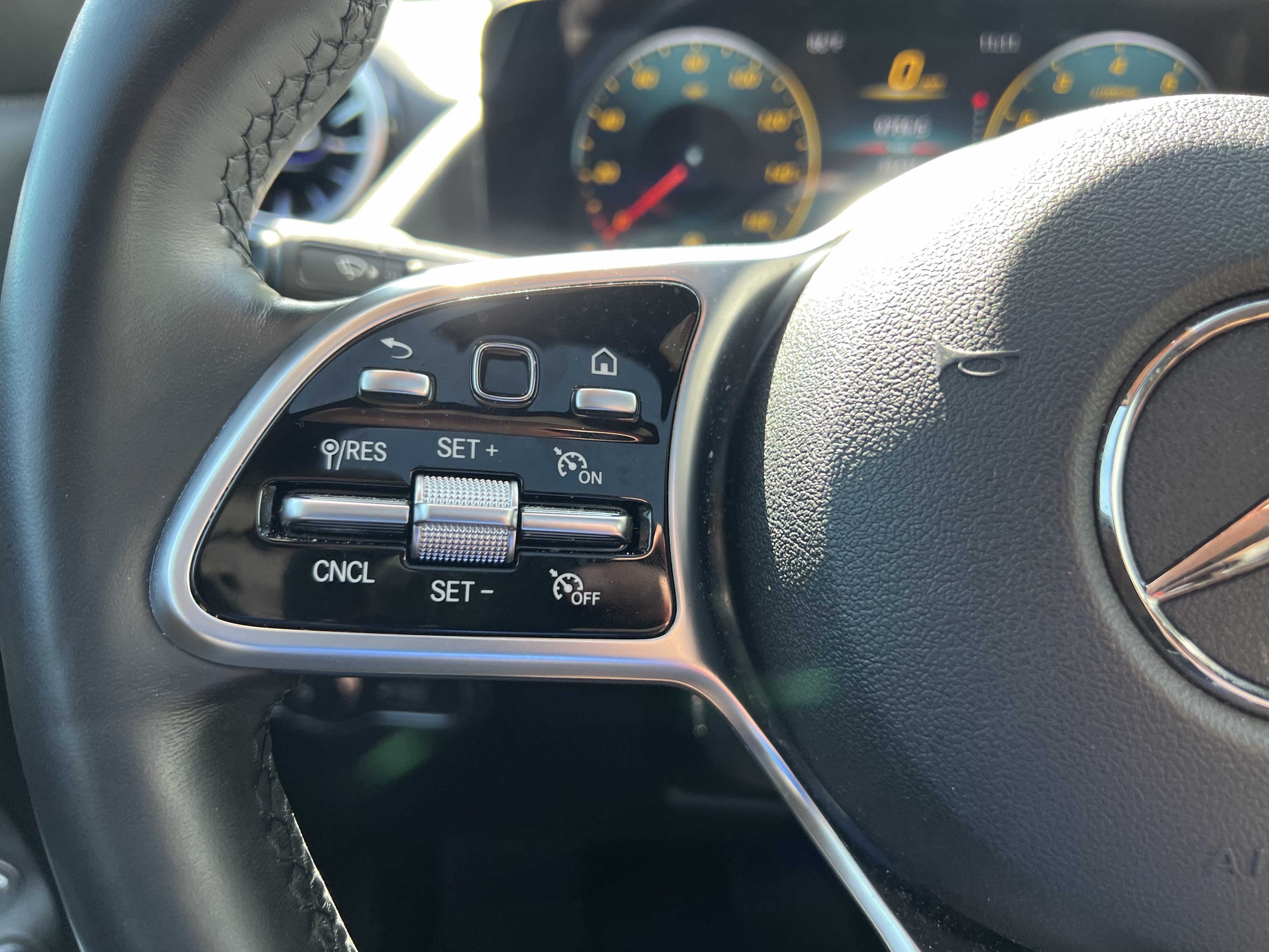 Certified 2022 Mercedes-Benz GLA 250 4MATIC image 19