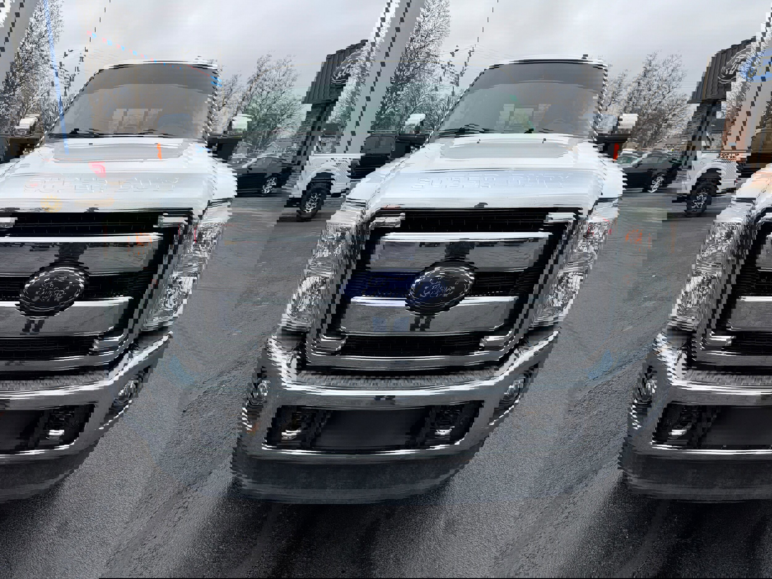 Used 2015 Ford F250 Lariat w/ Lariat Ultimate Package image 2