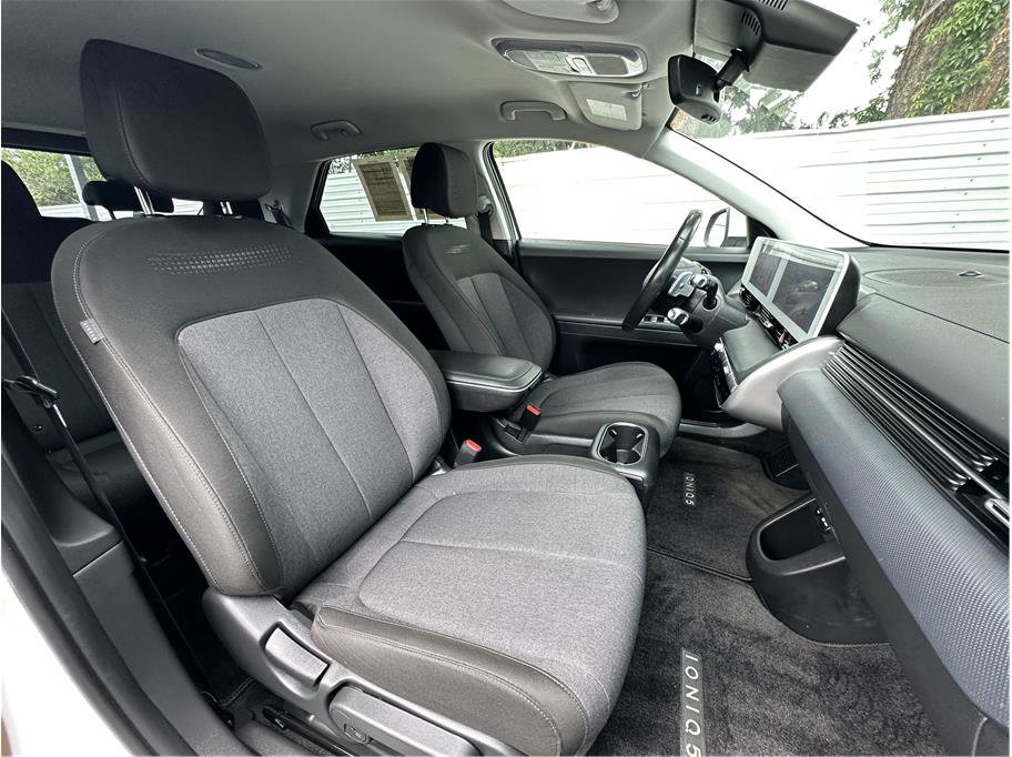 Used 2024 Hyundai Ioniq 5 SEL AWD/4WD image 4