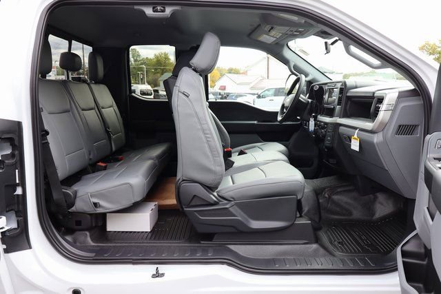 New 2026 Ford F550 4x4 Supercab Super Duty image 34