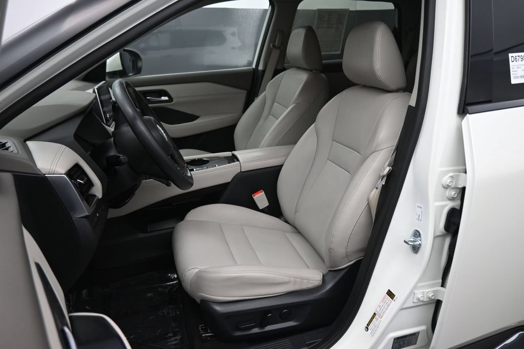 Used 2023 Nissan Rogue SL FWD image 13