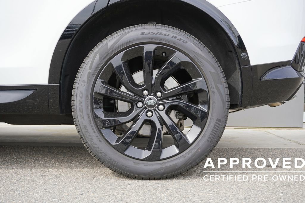 Used 2025 Land Rover Discovery Sport Dynamic SE image 35