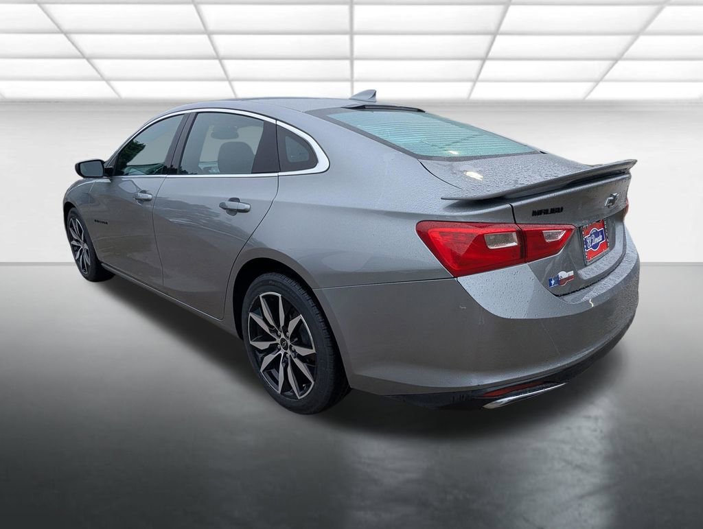 Used 2023 Chevrolet Malibu RS FWD image 2