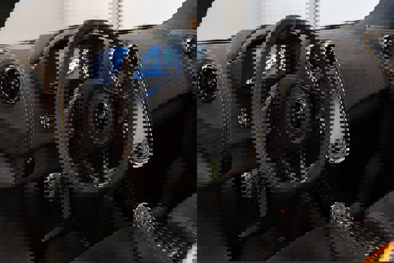 Used 2019 McLaren 600LT image 2