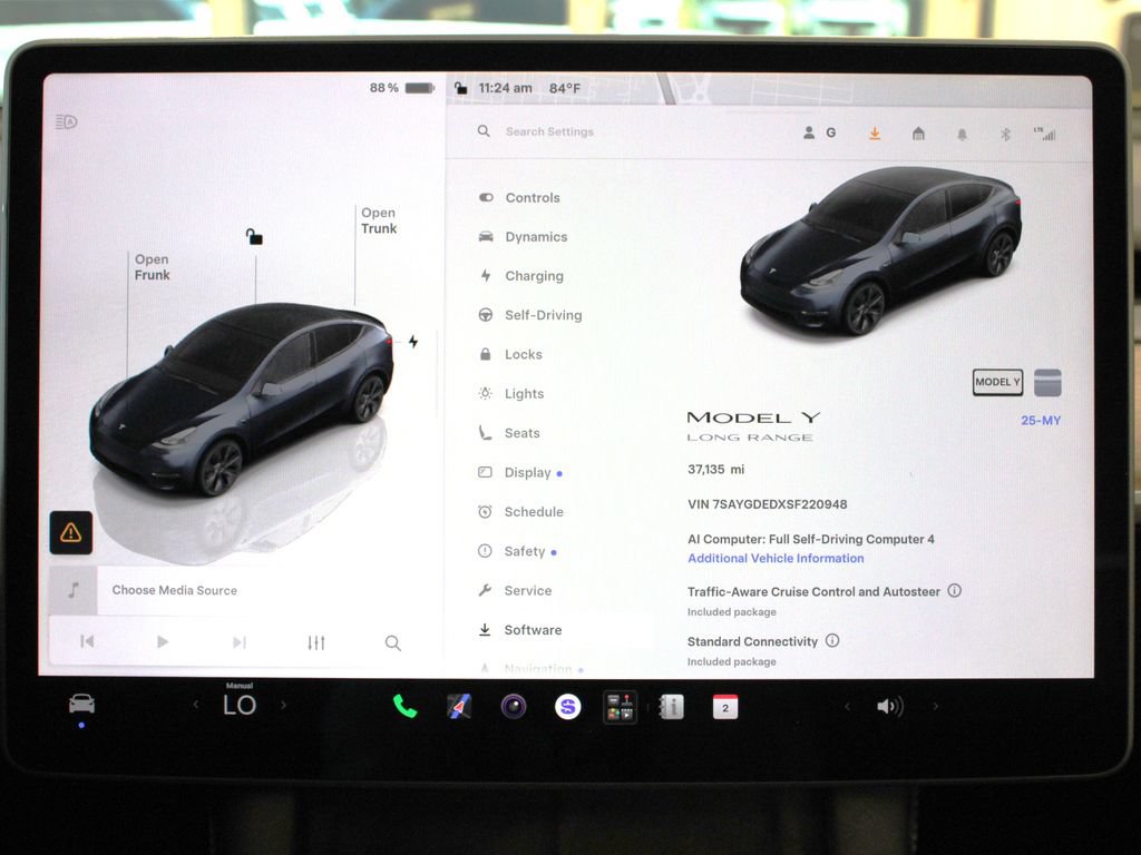 Used 2025 Tesla Model Y Long Range RWD image 19