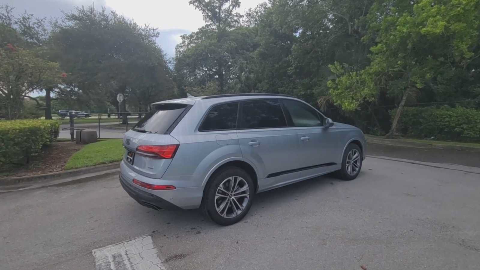 New 2026 Audi Q7 2.0T Premium AWD/4WD image 8