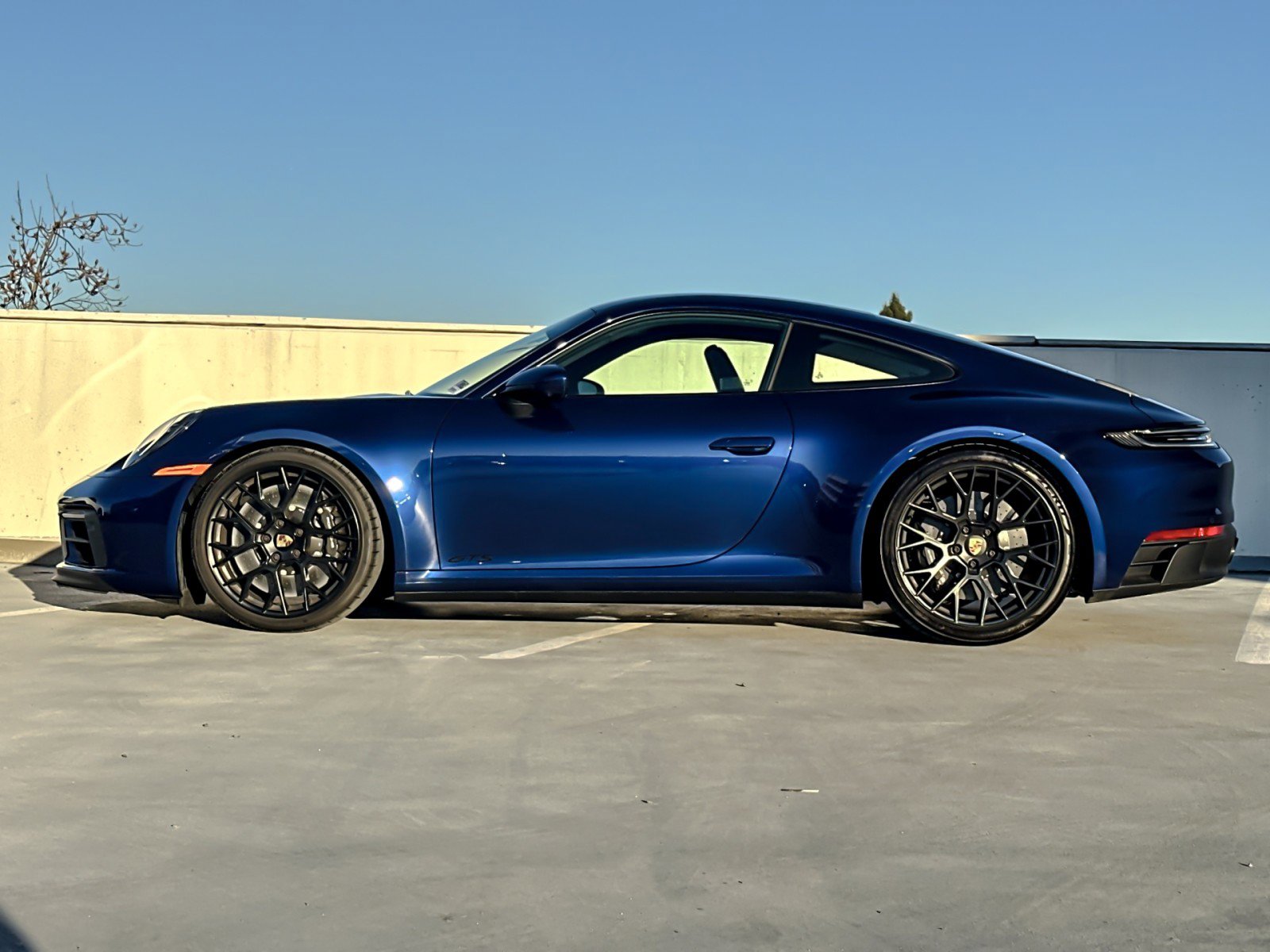 Used 2024 Porsche 911 Carrera GTS image 2