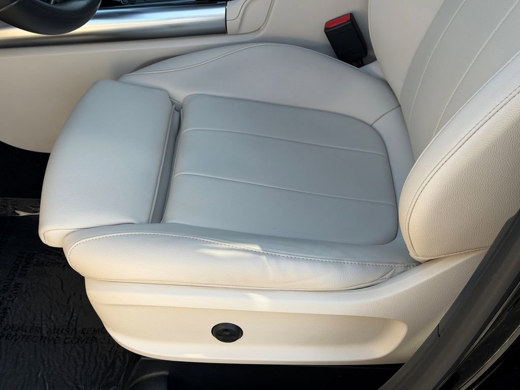 Used 2023 Mercedes-Benz GLA 250 4MATIC image 22