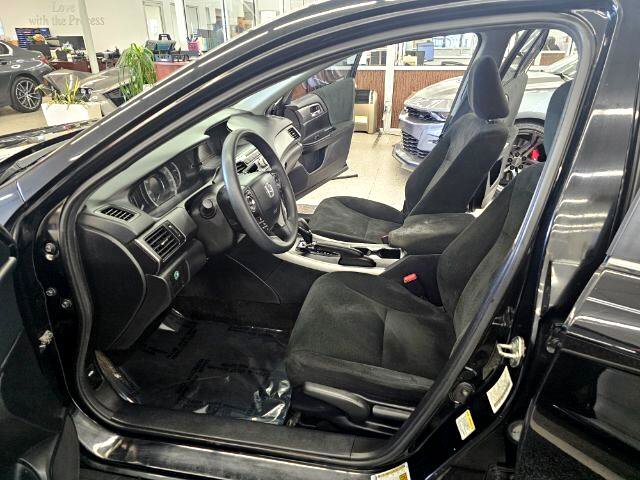 Used 2013 Honda Accord LX image 30