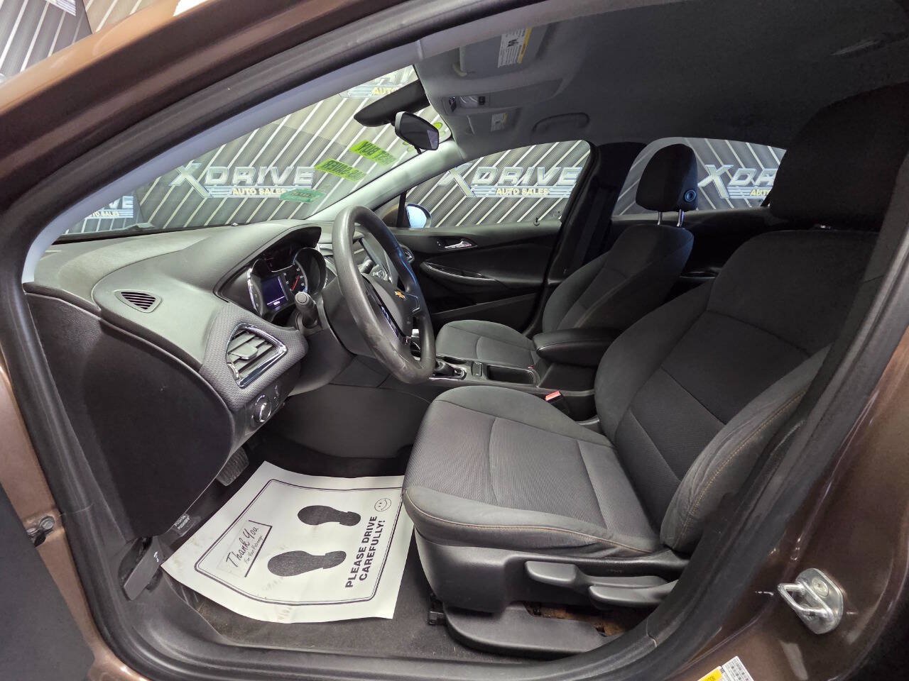 Used 2019 Chevrolet Cruze LS FWD image 17