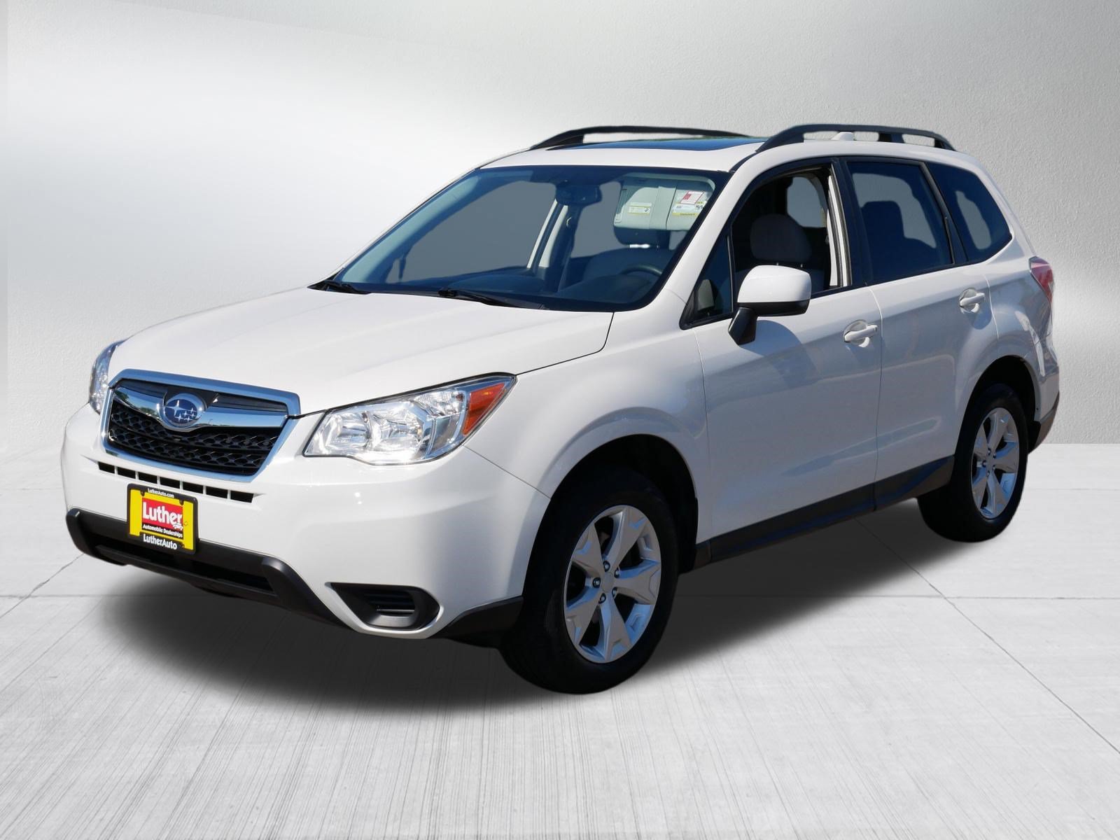 Used 2016 Subaru Forester 2.5i Premium w/ Popular Package #2 AWD/4WD image 3