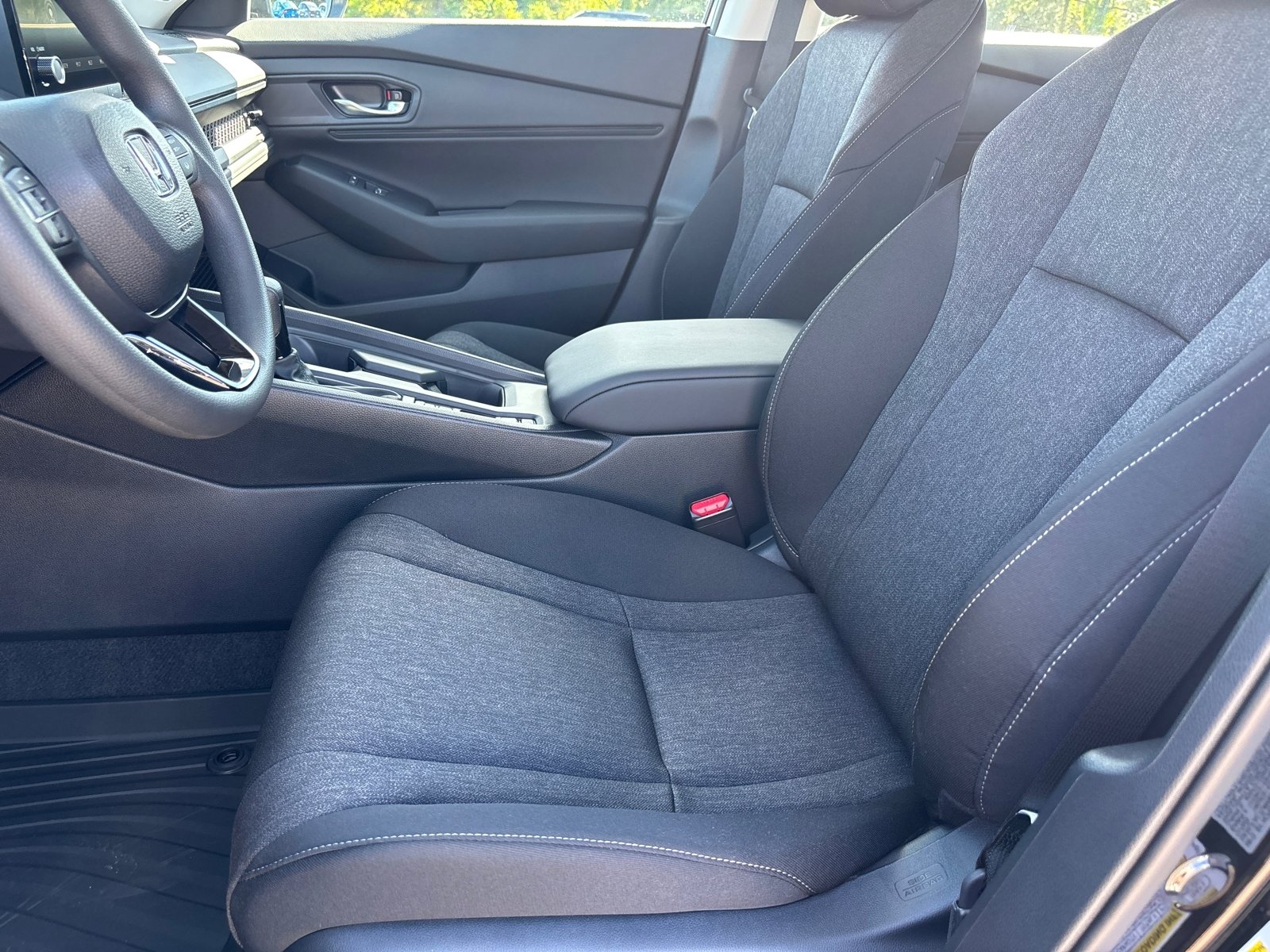 New 2025 Honda Accord SE image 18