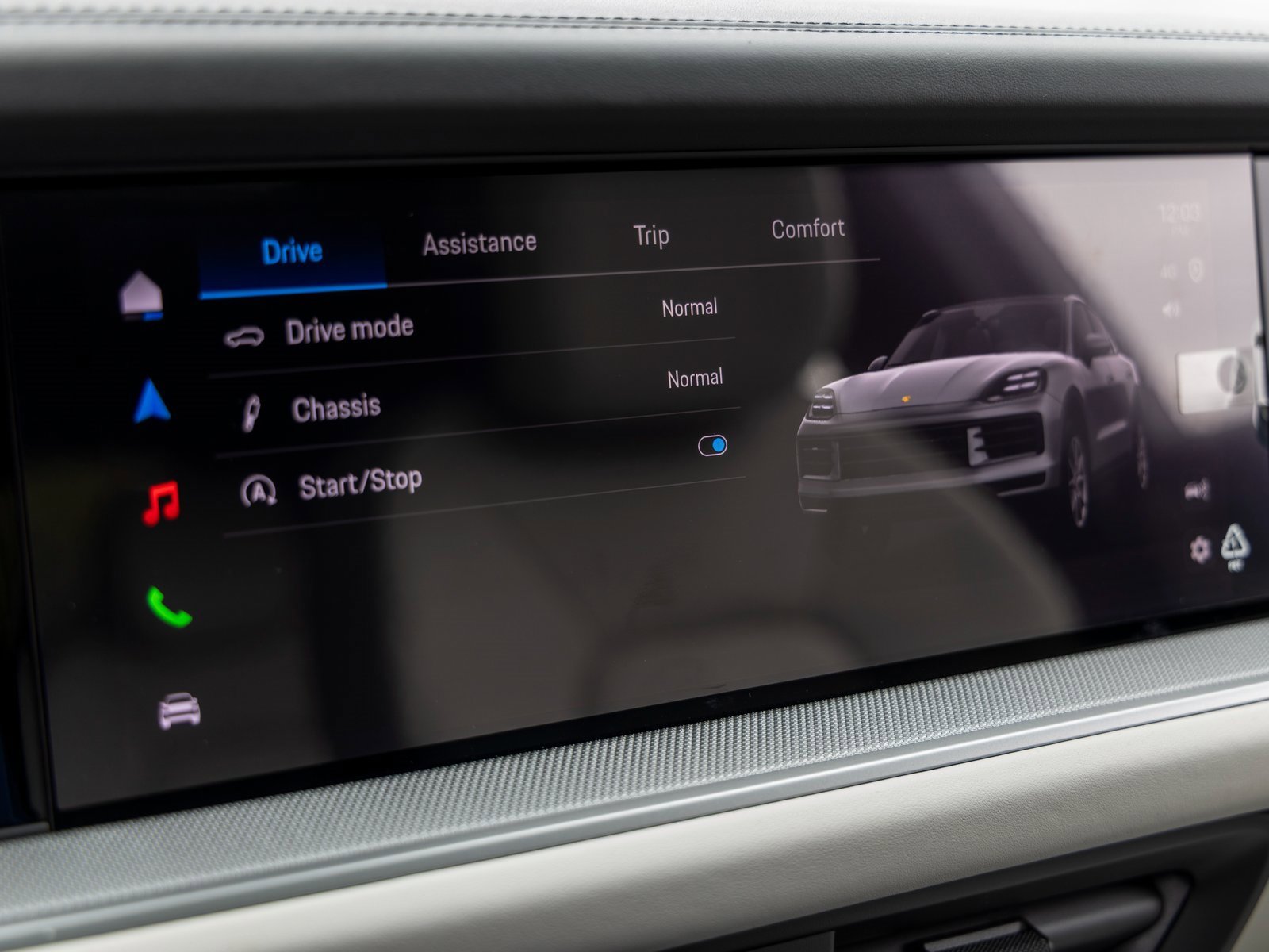 New 2026 Porsche Cayenne Coupe image 32