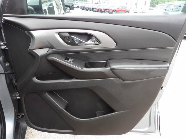 Used 2023 Chevrolet Traverse LT AWD/4WD image 38