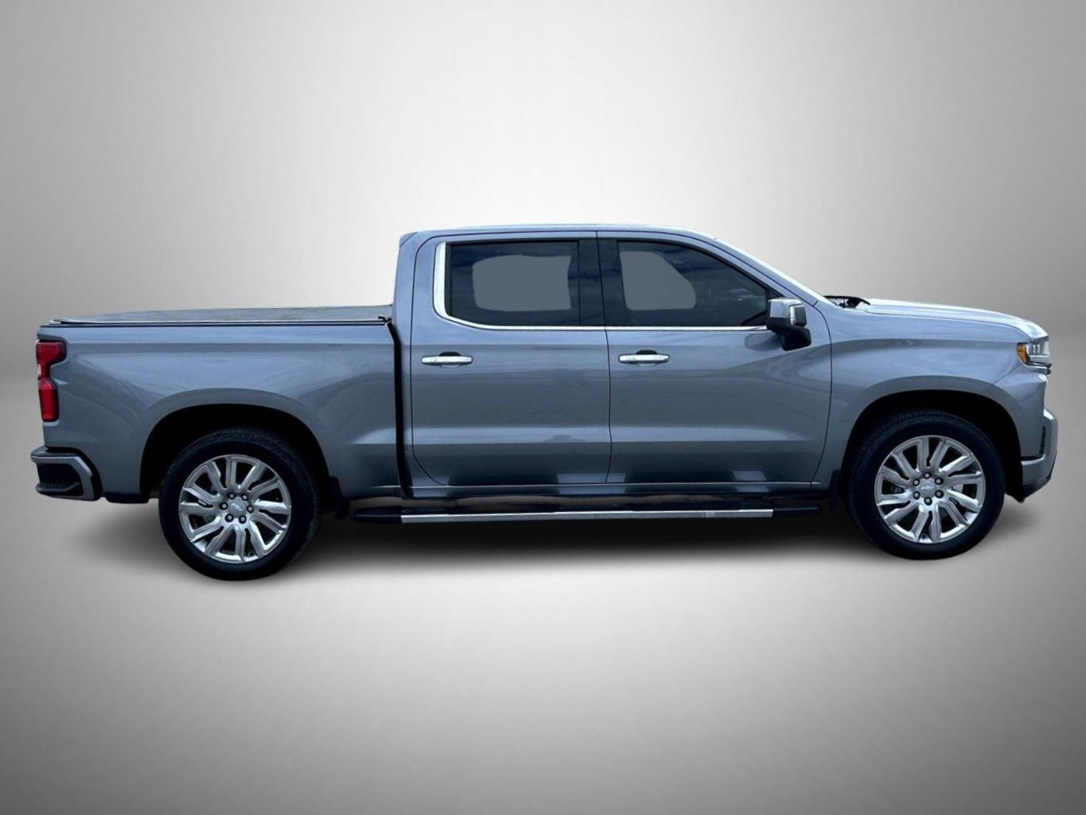 Certified 2019 Chevrolet Silverado 1500 High Country w/ High Country Premium Package AWD/4WD image 4