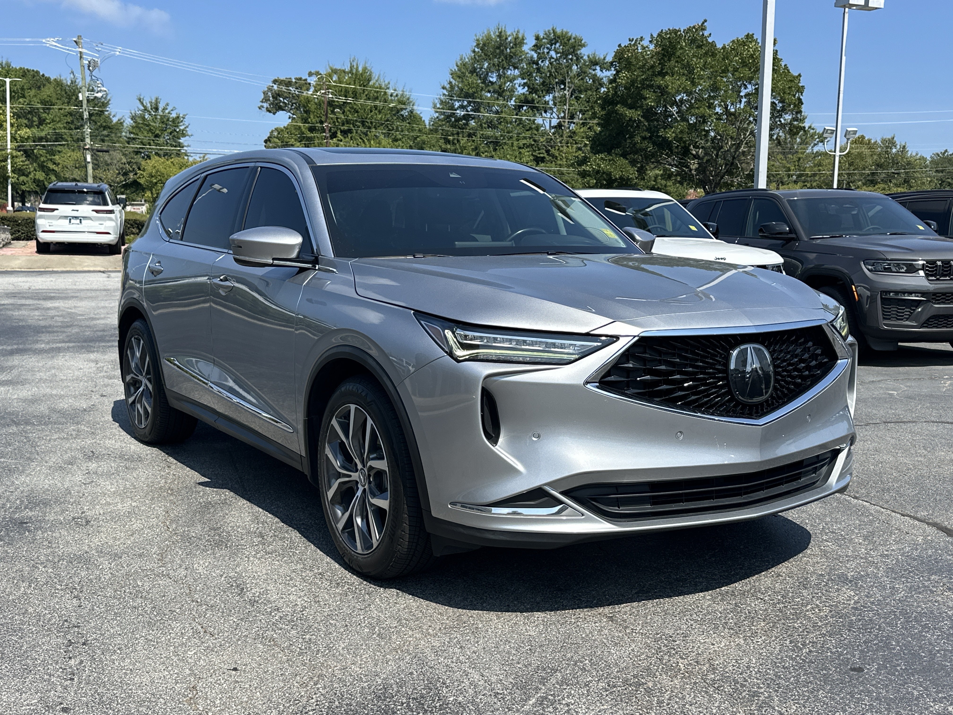 Used 2023 Acura MDX w/ Technology Package AWD/4WD image 2