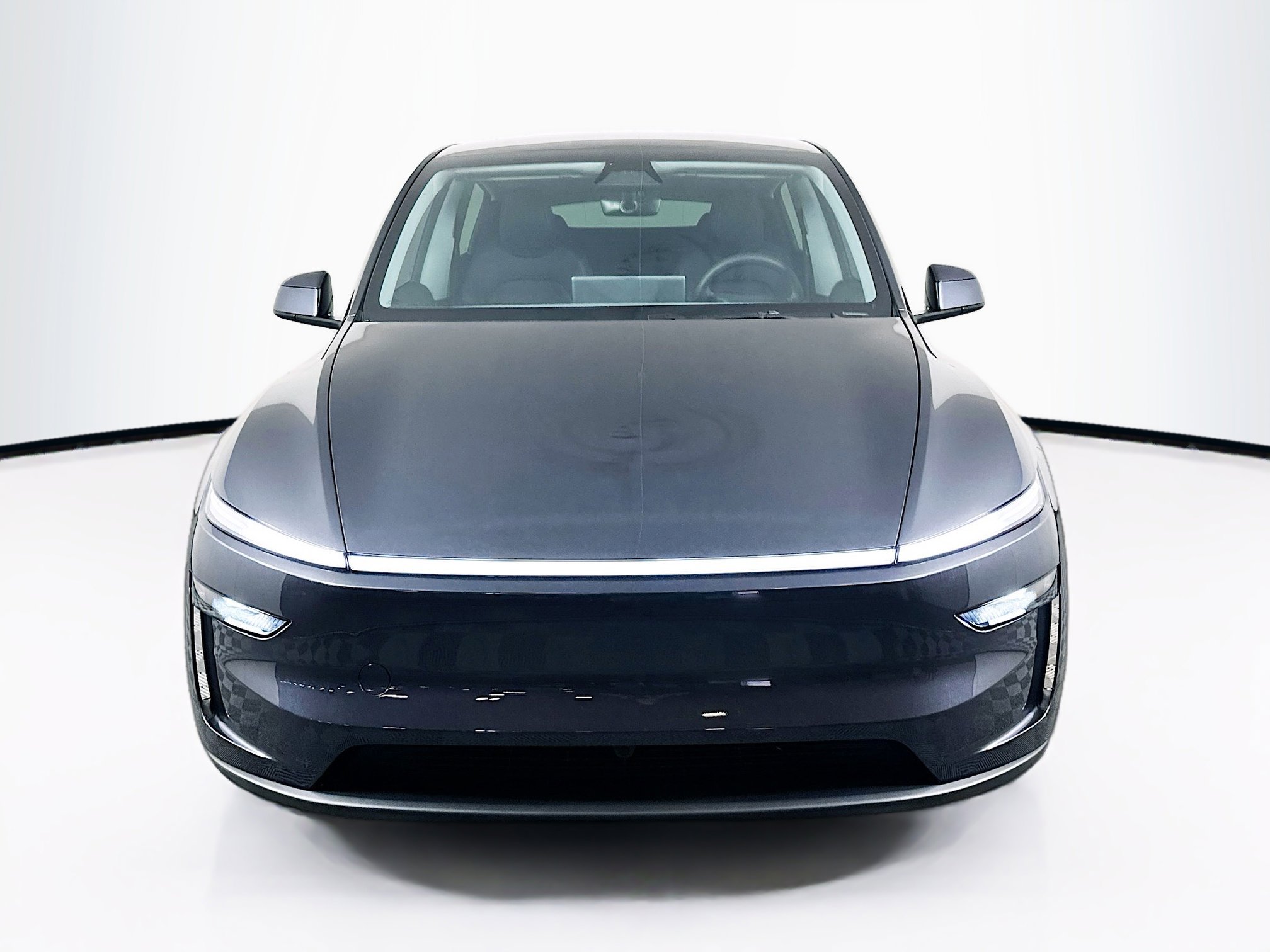 Used 2026 Tesla Model Y 2WD image 2