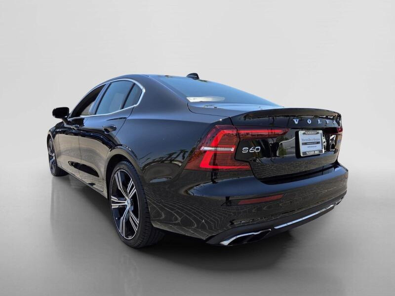 Used 2021 Volvo S60 T5 Inscription AWD/4WD image 3