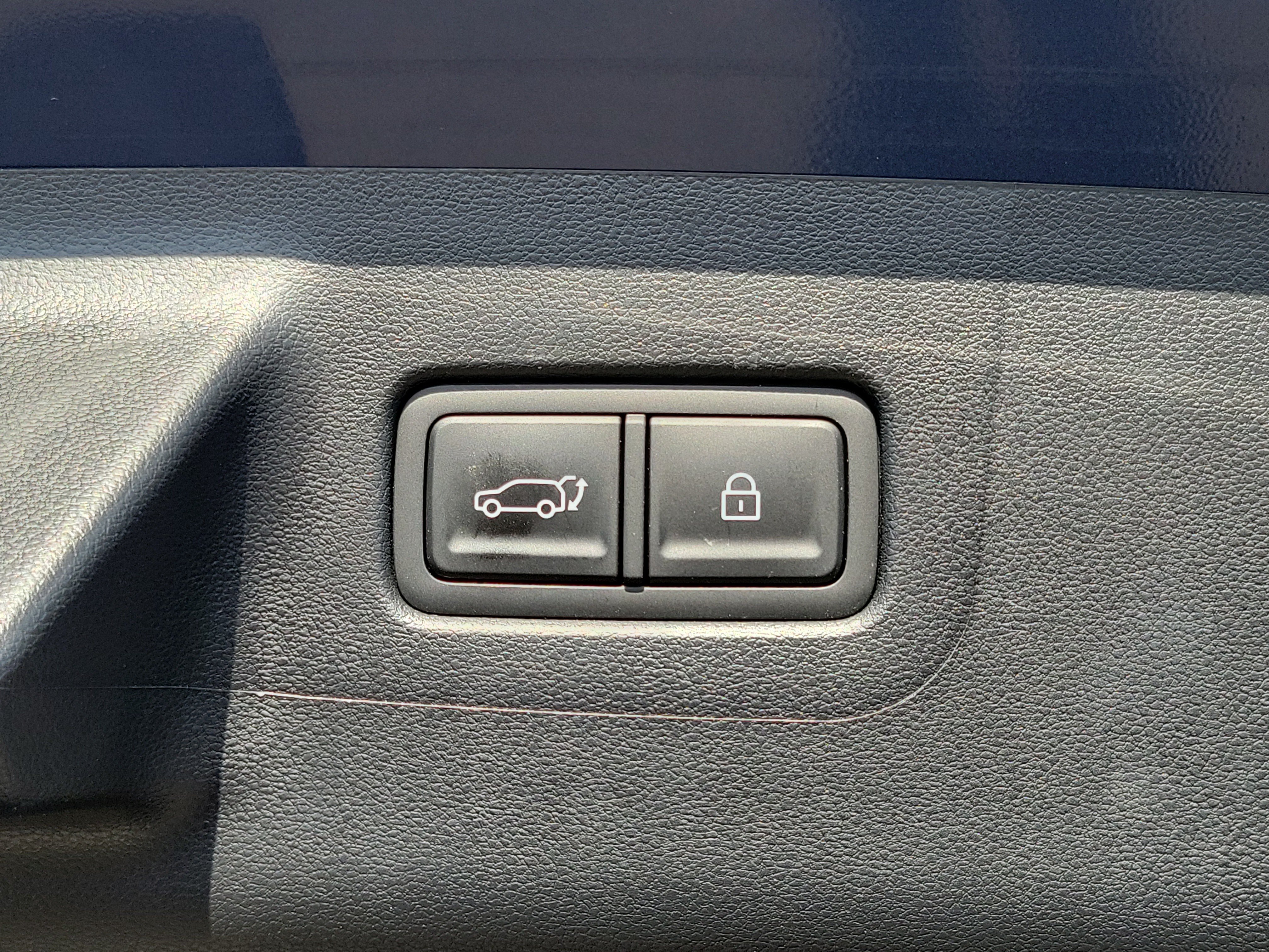 Certified 2025 Hyundai Santa Fe Limited FWD image 20
