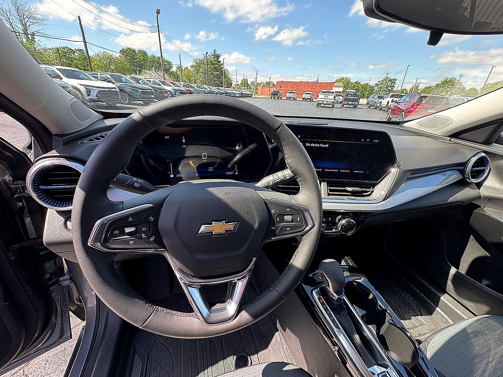 New 2026 Chevrolet Trax LT w/ Driver Confidence Package FWD image 8