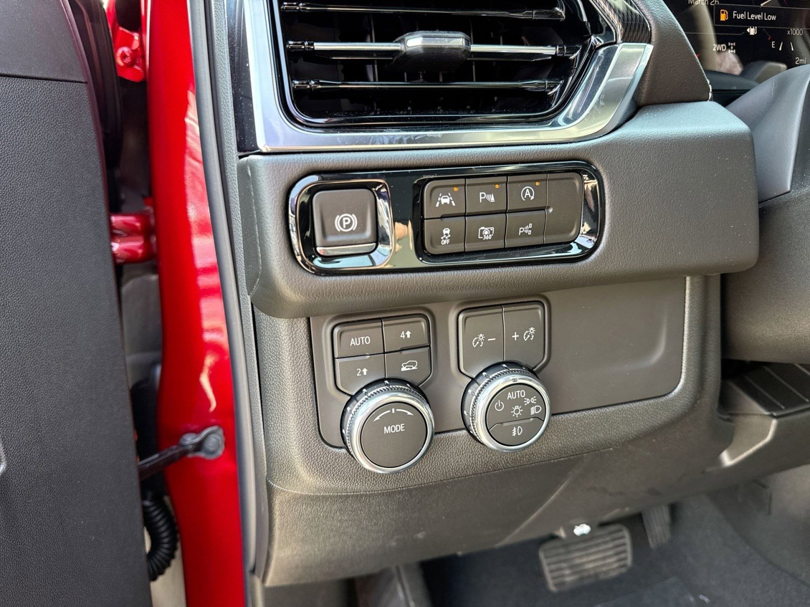 New 2026 GMC Yukon XL Elevation image 17