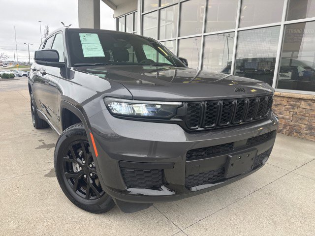 Used 2024 Jeep Grand Cherokee L Laredo AWD/4WD image 2