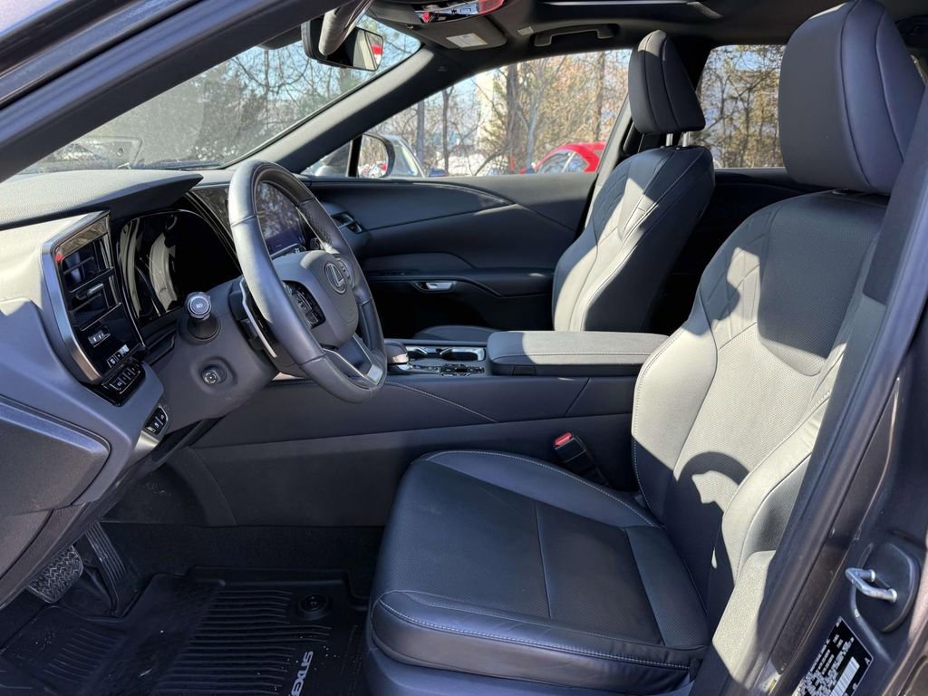 Used 2024 Lexus RX 350 Premium w/ Accessory Package image 13