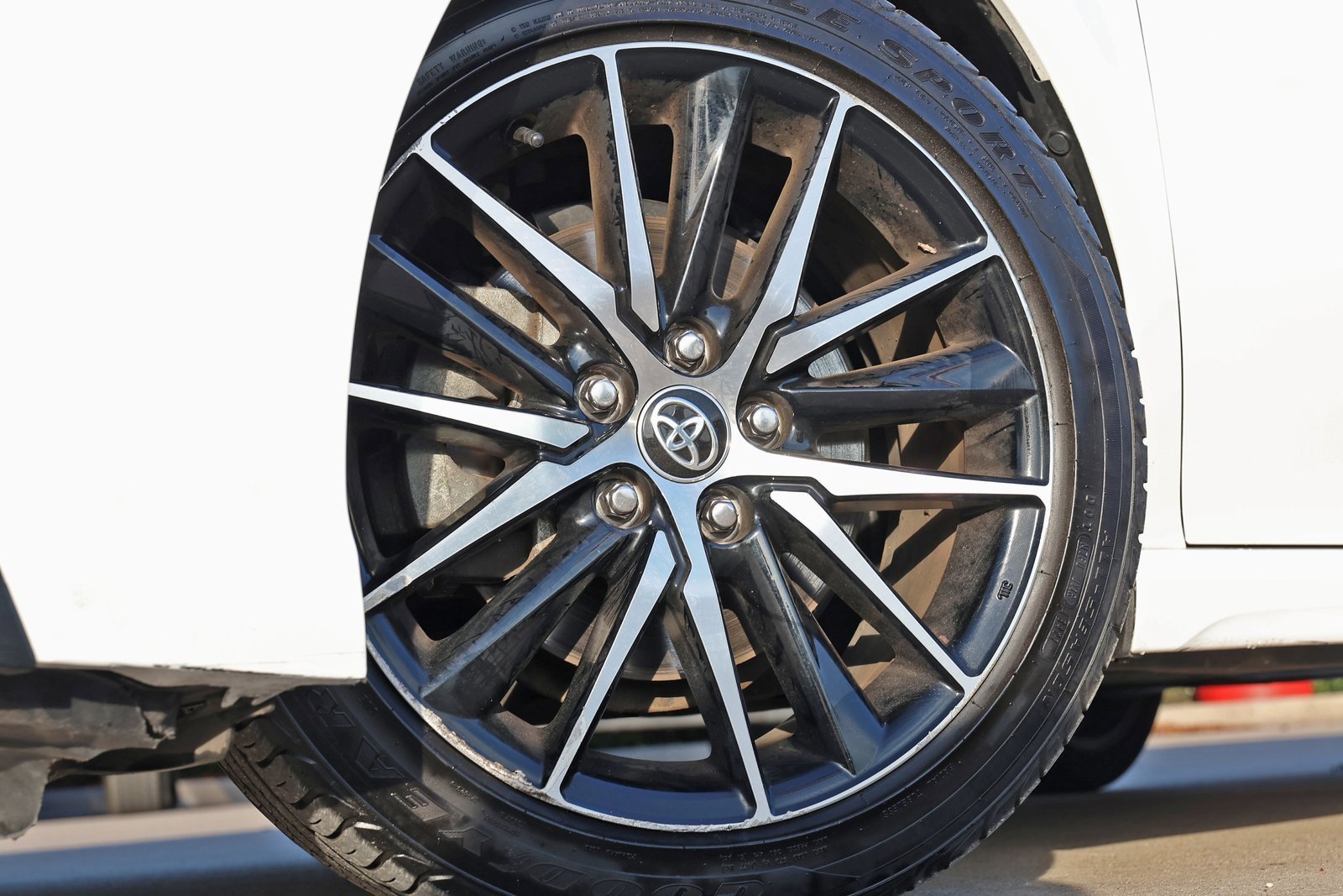 Used 2021 Toyota Camry SE image 13