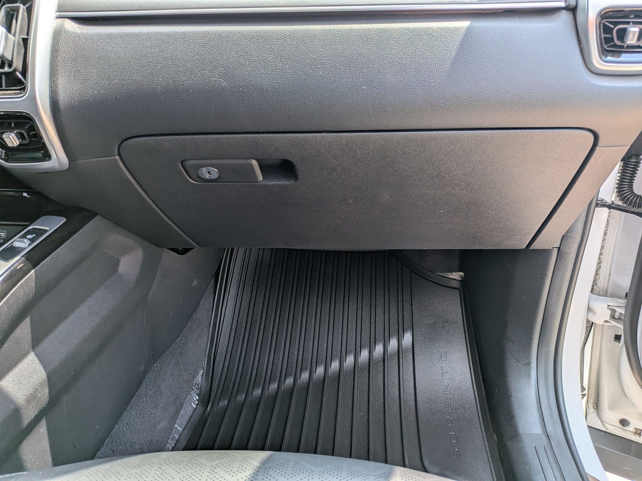 Certified 2022 Kia Sorento SX AWD/4WD image 30