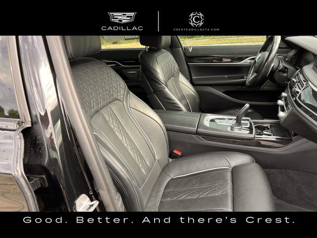 Used 2020 BMW 740i w/ M Sport Package RWD image 24