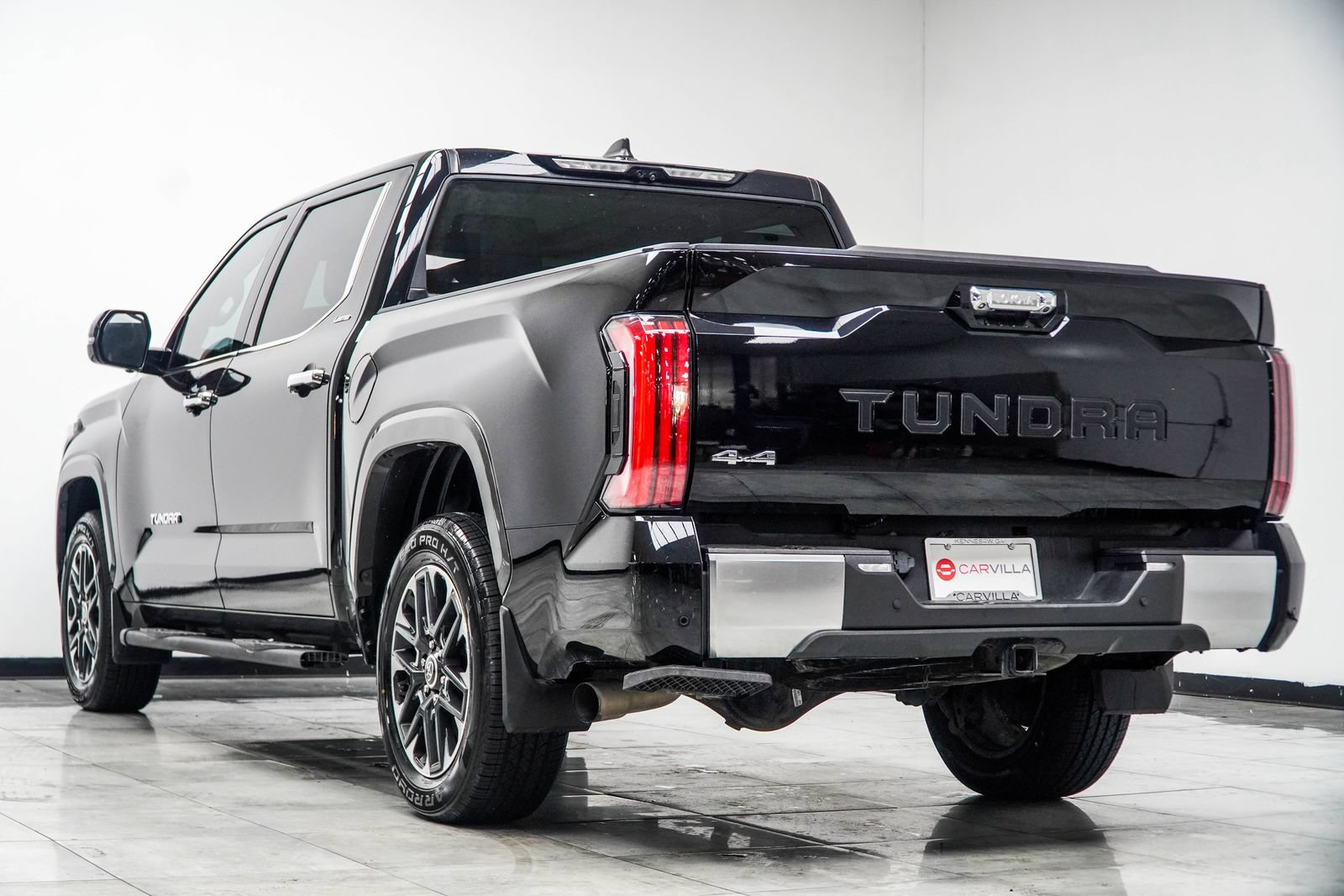Used 2024 Toyota Tundra Limited AWD/4WD image 10