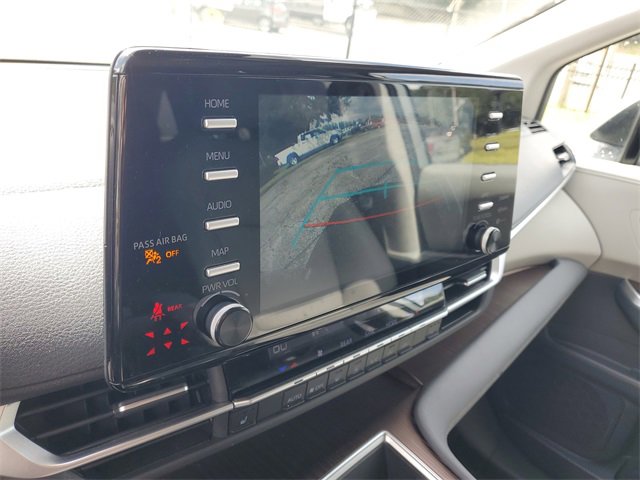 Used 2024 Toyota Sienna XLE image 20
