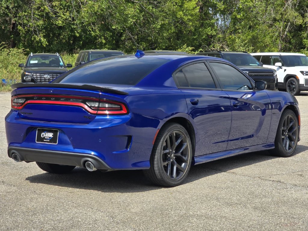 Used 2022 Dodge Charger R/T w/ Plus Group RWD image 4