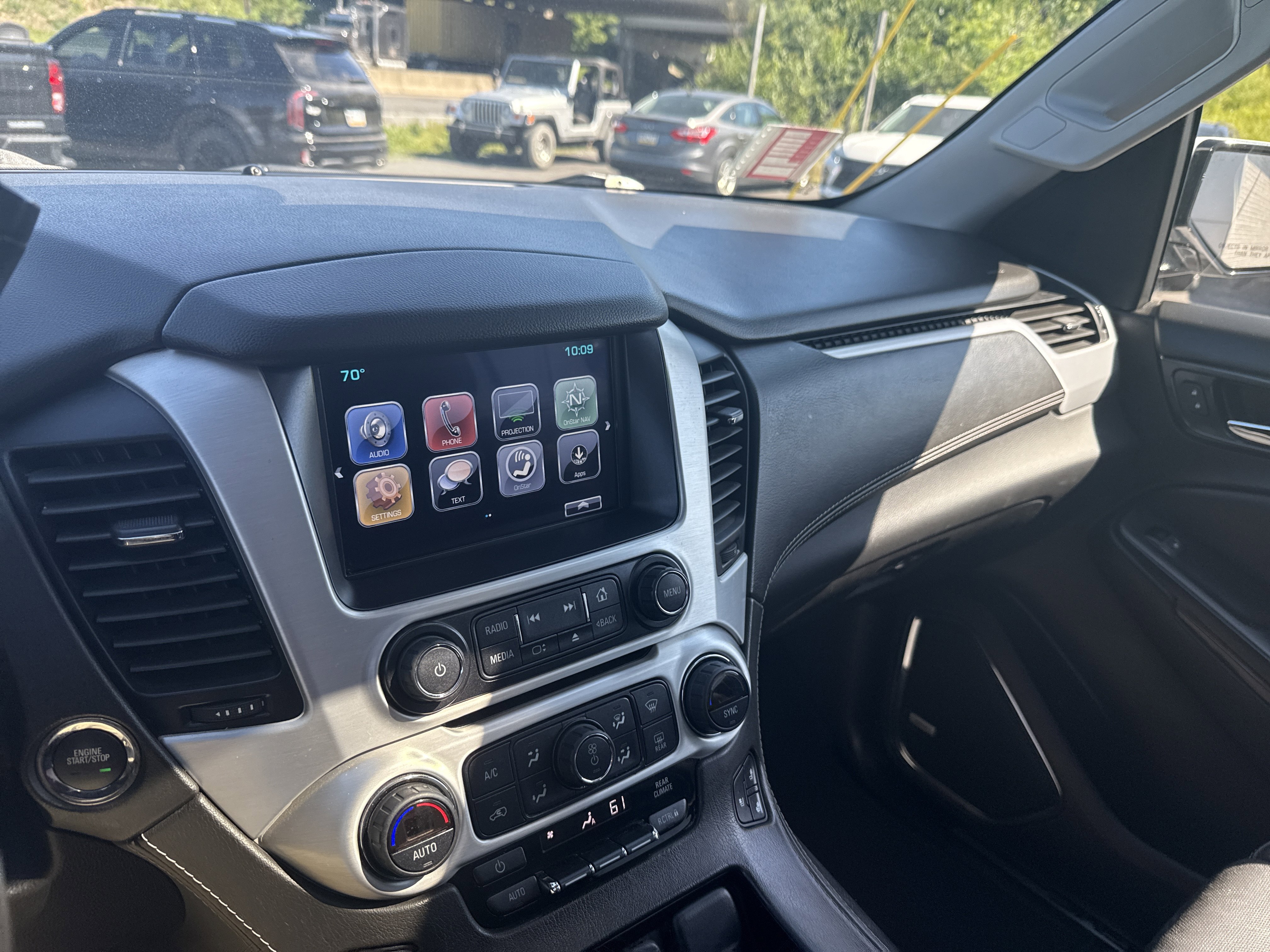 Used 2020 GMC Yukon SLT AWD/4WD image 23