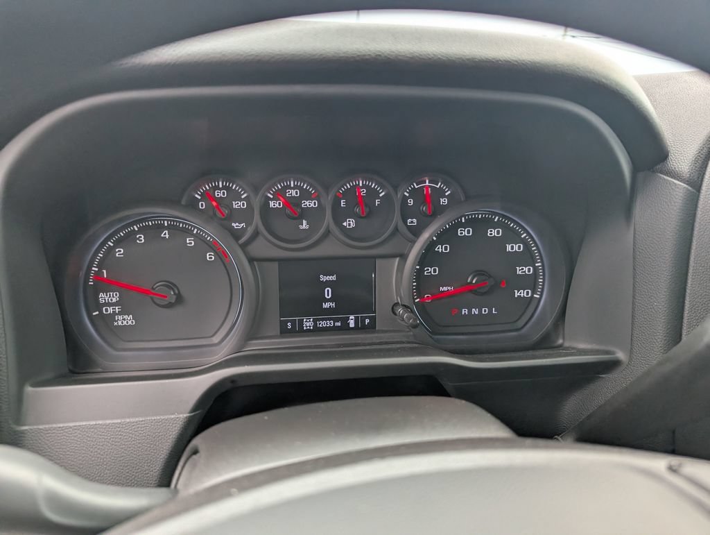 Used 2024 Chevrolet Silverado 1500 Custom w/ Dark Appearance Package AWD/4WD image 19