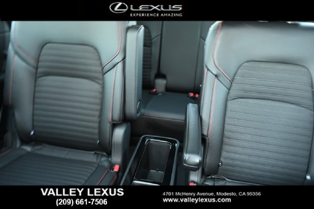 Used 2026 Nissan Pathfinder Rock Creek w/ Rock Creek Premium Package AWD/4WD image 16