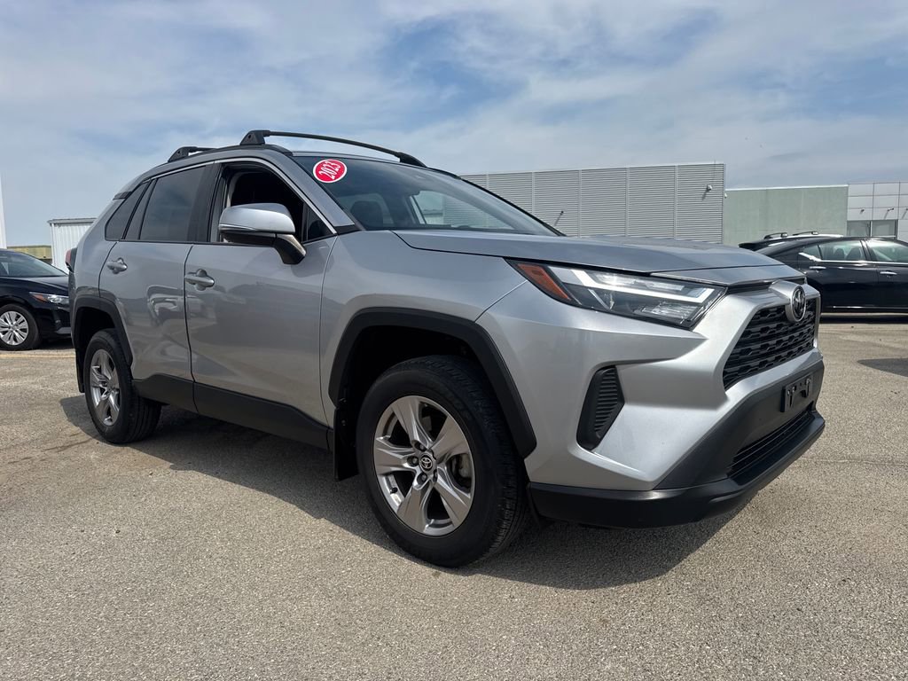 Used 2023 Toyota RAV4 XLE FWD image 10