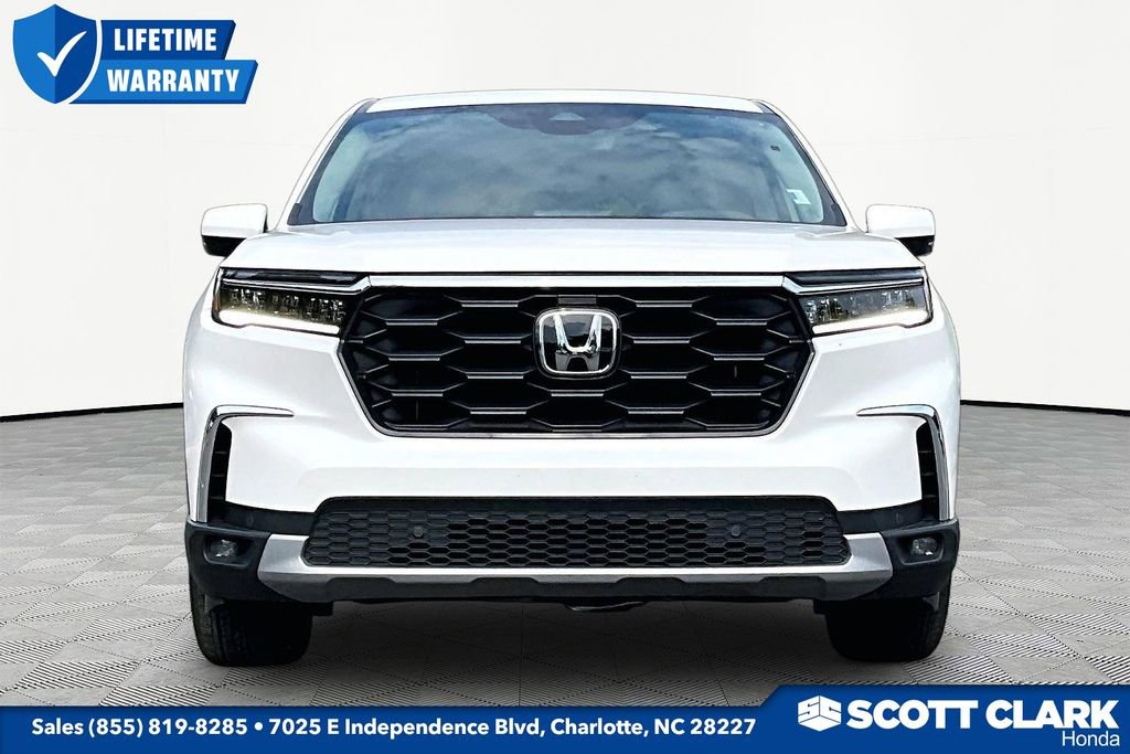 Used 2025 Honda Pilot EX-L image 2
