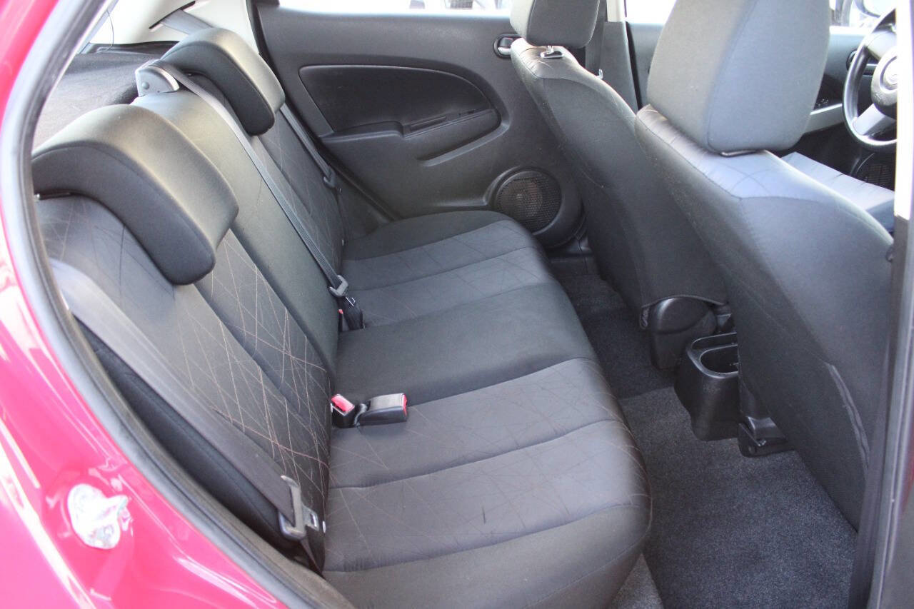 Used 2014 MAZDA MAZDA2 Sport image 6