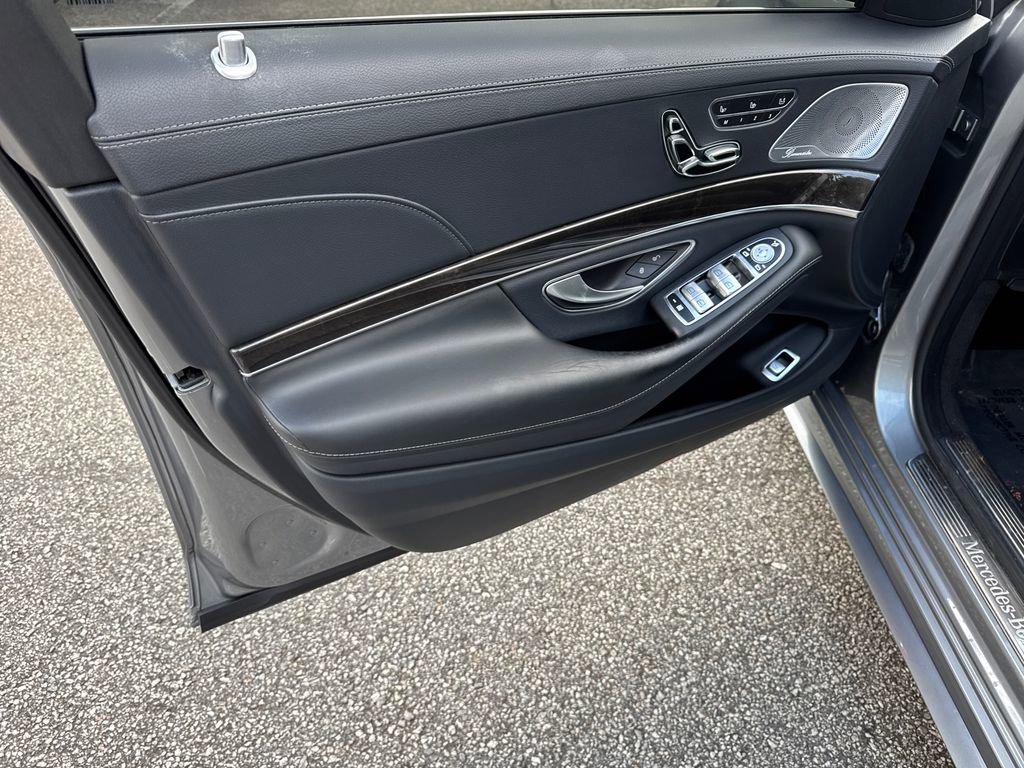 Used 2015 Mercedes-Benz S 550 Sedan image 10