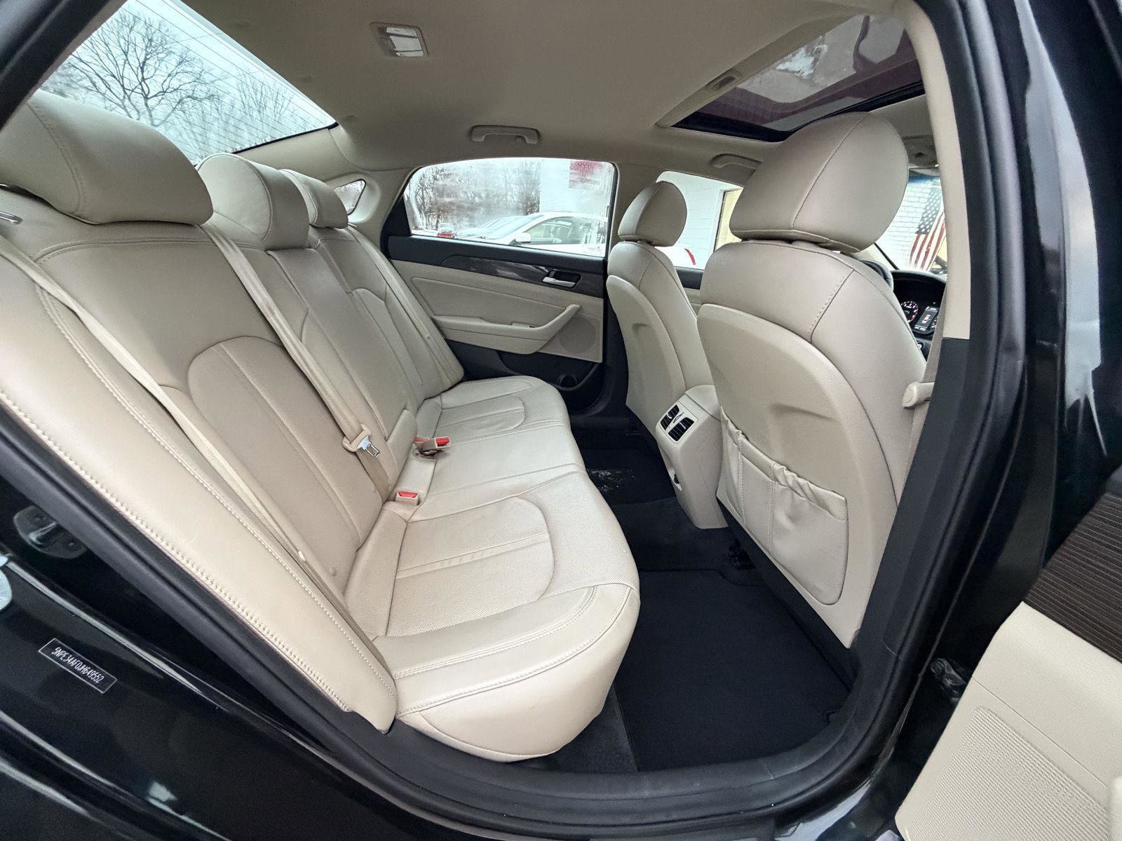 Used 2018 Hyundai Sonata Limited w/ Cargo Package image 27