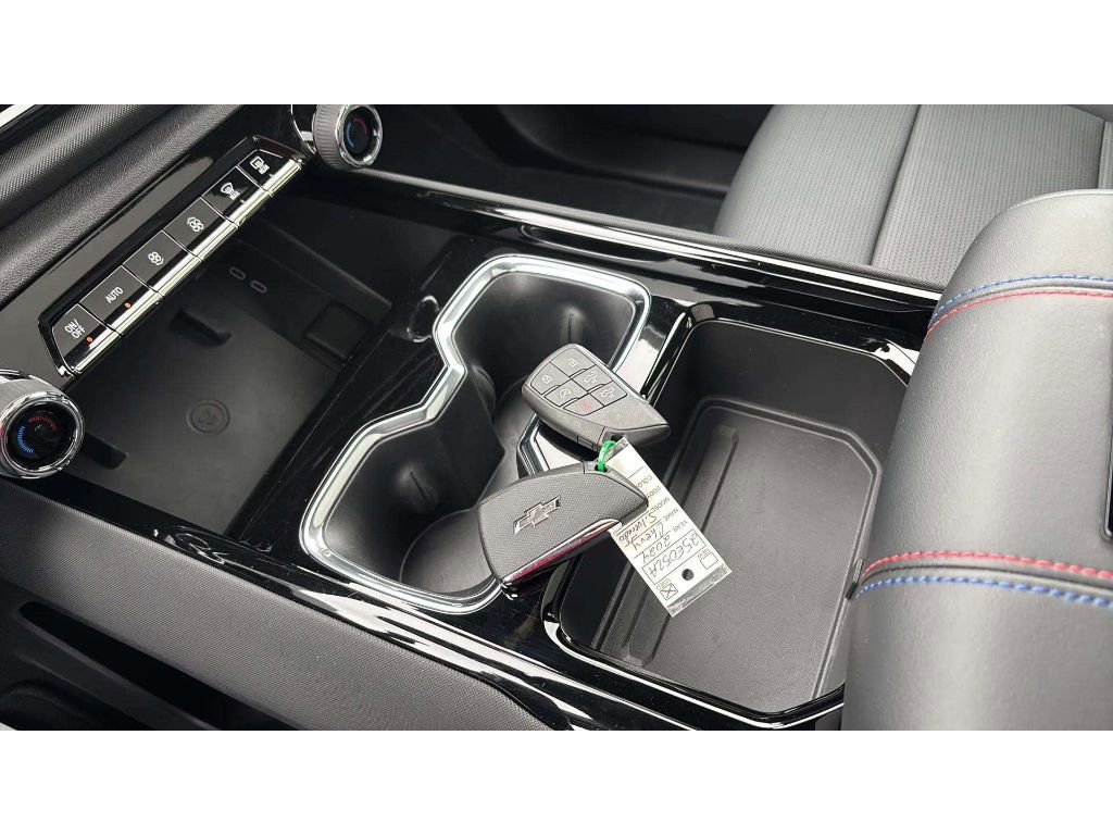 Used 2024 Chevrolet Silverado EV RST image 26