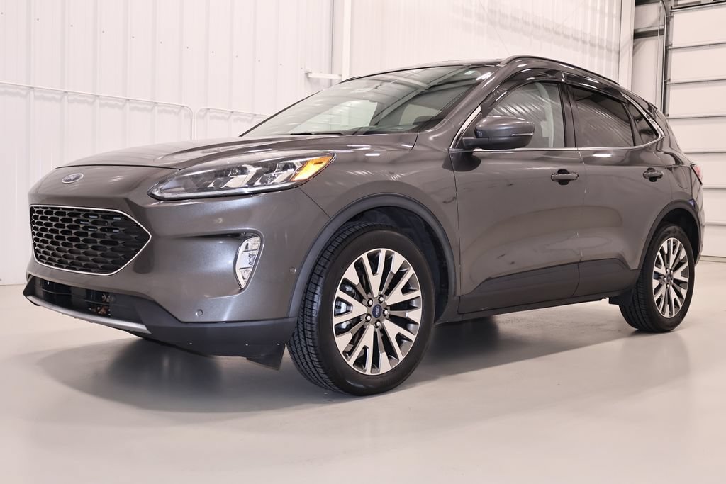Certified 2020 Ford Escape Titanium w/ Titanium Premium Package 2.0 AWD/4WD image 6